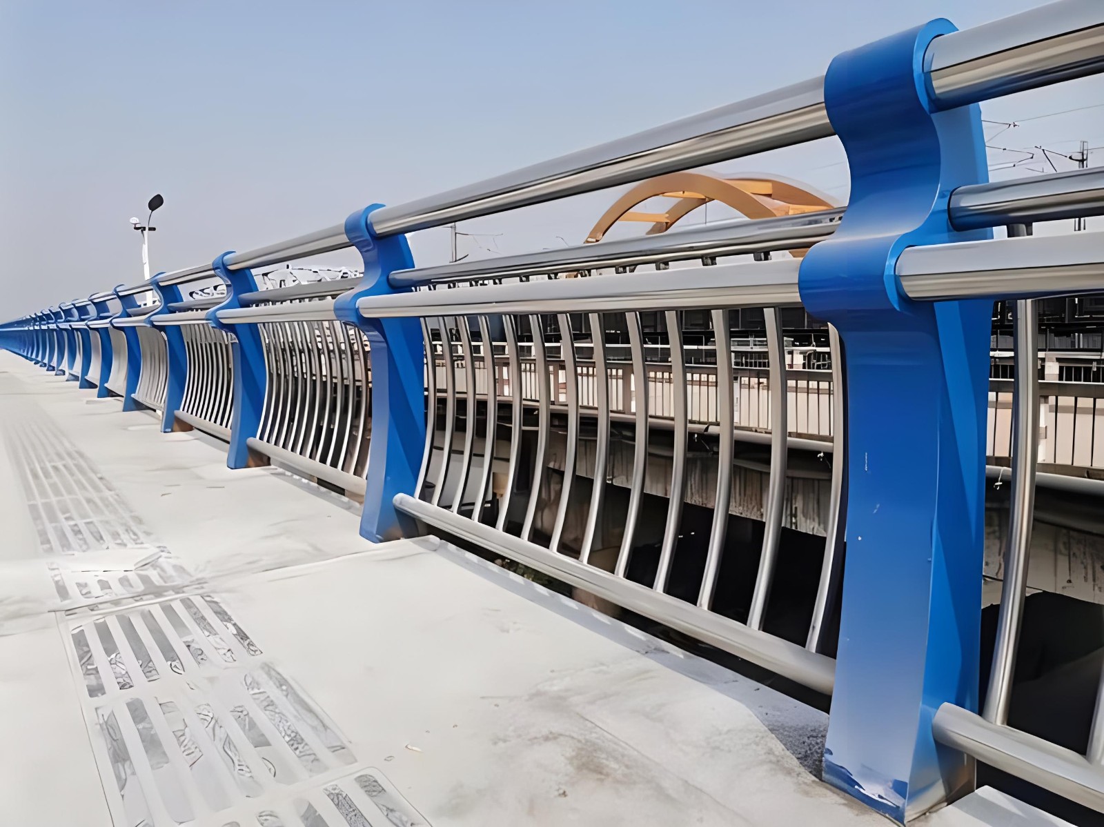 闵行不锈钢复合管护栏制造工艺要求及其重要性